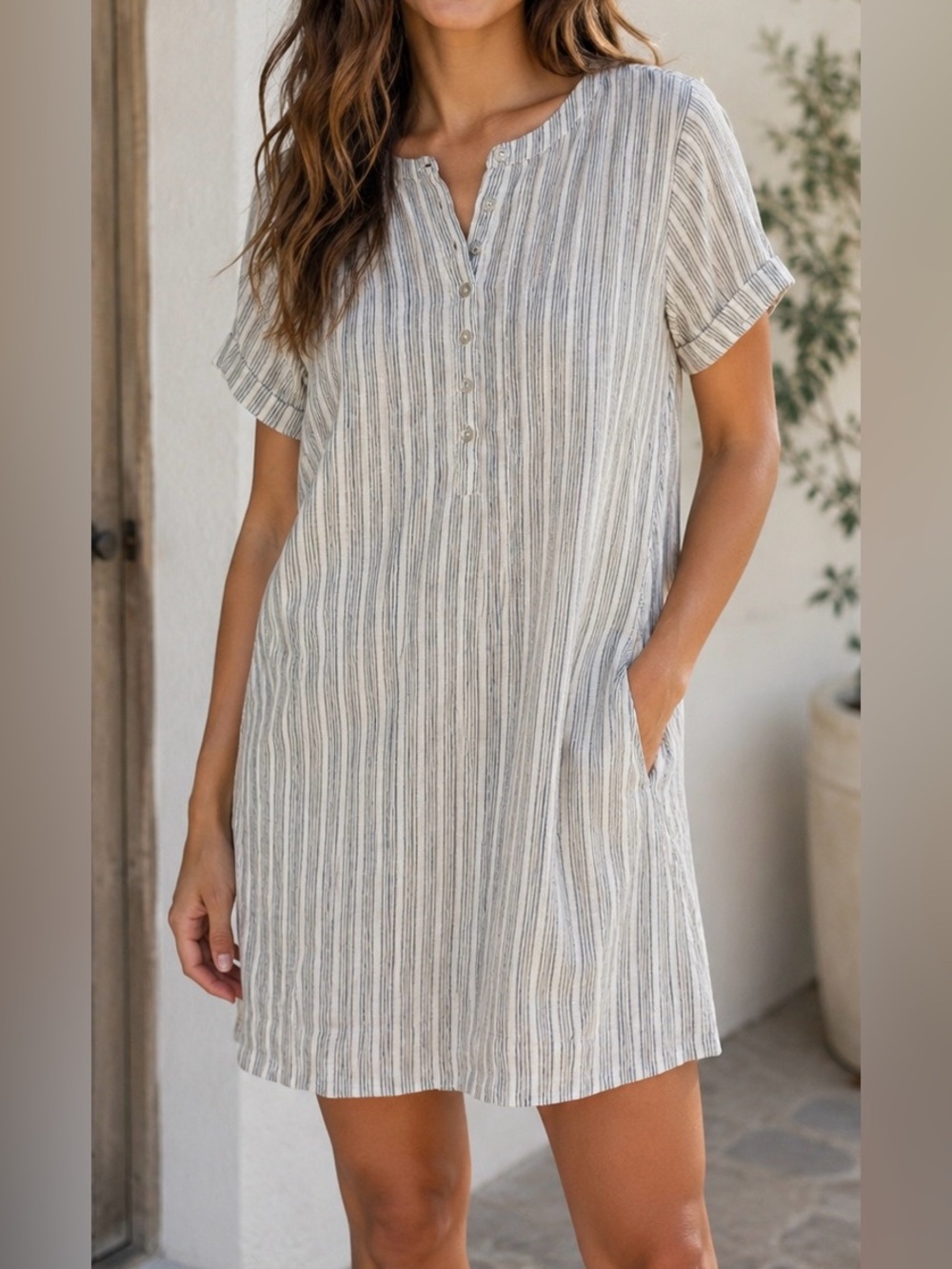 Faherty Cream and Navy Pinstriped Linen Blend Short Sleeve Dress - Size M
